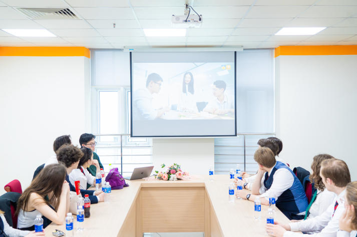 HUTECH welcomes students from University of Groningen for international academic exchange 44