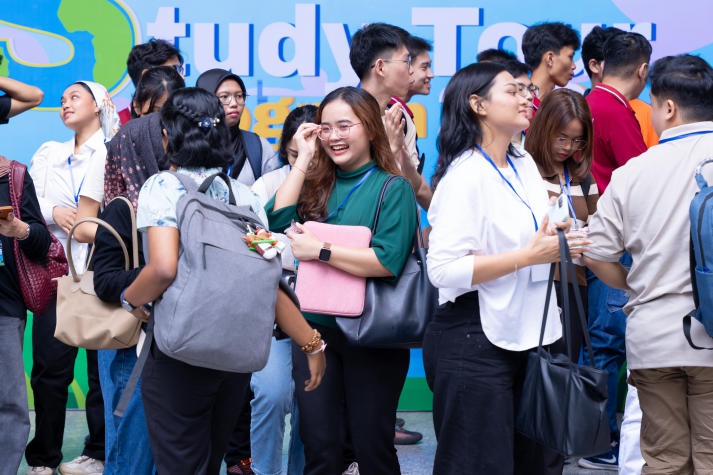 Khai mạc "Vietnam Study Tour Program 2024", sinh viên HUTECH có cơ hội giao lưu quốc tế cùng giảng viên và sinh viên UNIMAS 107