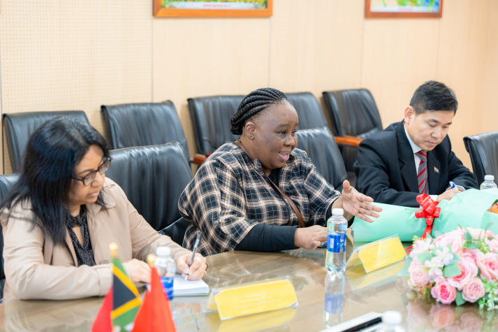 Đại sứ Nam Phi thăm HUTECH, hướng đến mở rộng hợp tác đào tạo và trao đổi sinh viên 29