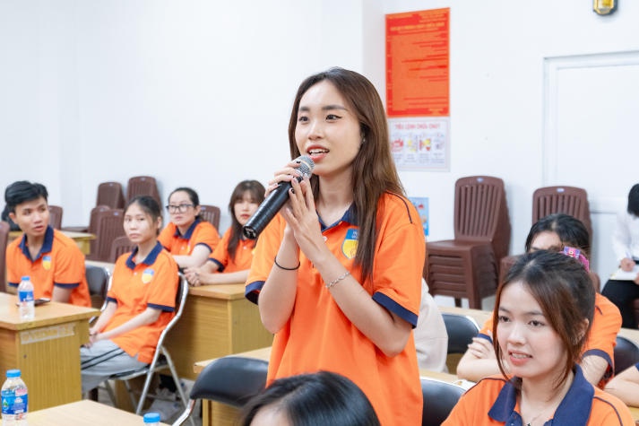 Sinh viên Khoa Trung Quốc học tham quan thực tế Công ty Cổ phần Hữu hạn Vedan Việt Nam 103