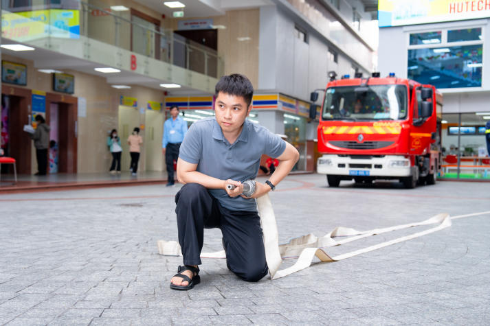 [Video] Đội CC&CNCH KV16 tăng cường giáo dục pháp luật và kỹ năng ứng phó hỏa hoạn 96