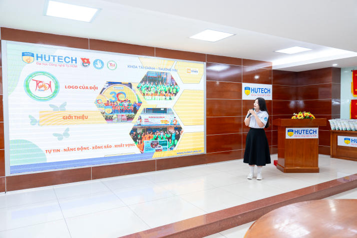 Vinh danh sinh viên Khoa Tài chính - Thương mại: Những trái tim tình nguyện vì cộng đồng 21