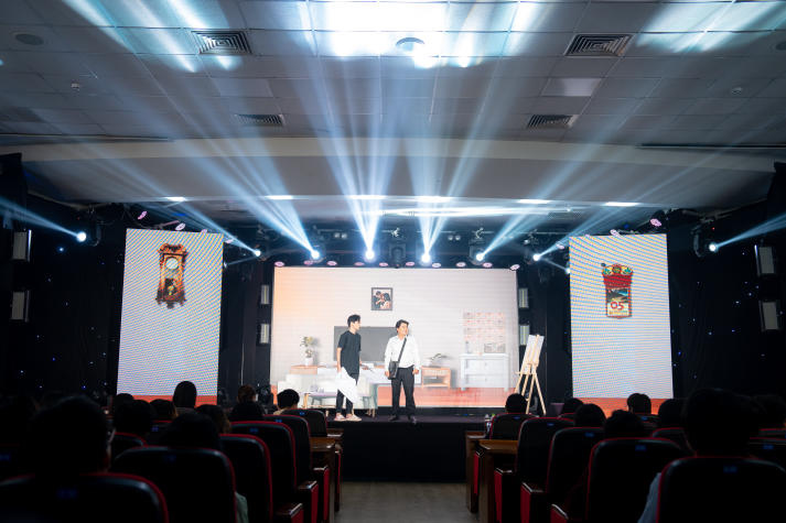 [Video] Làm liveshow sáng tạo như dân chuyên - Sinh viên Truyền thông đa phương tiện HUTECH khẳng định chất riêng 28