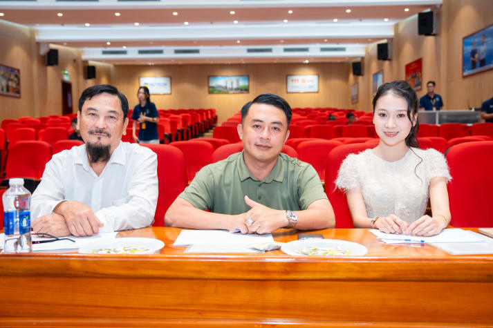 [Video] “Cửu Sắc U Linh” - Sân khấu hóa văn chương bằng cảm quan thế hệ trẻ 30