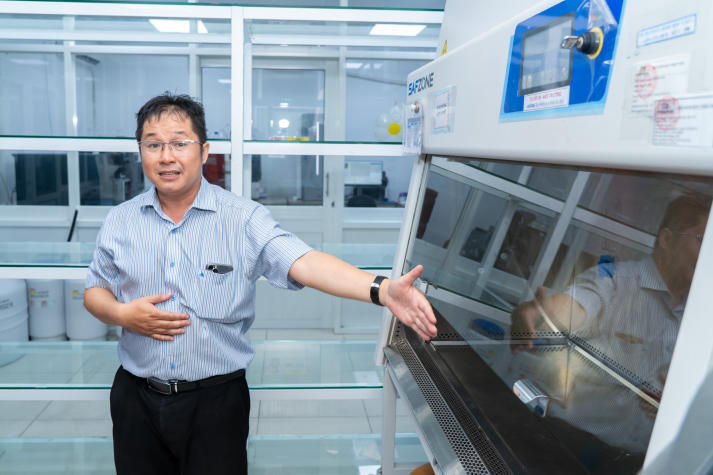 Sinh viên Công nghệ sinh học HUTECH khám phá tiềm năng vi sinh vật tại Viện Khoa học Sự sống 39