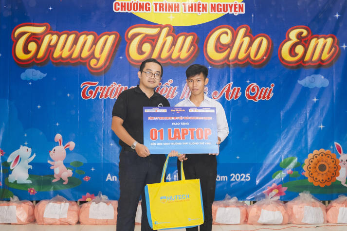 Chi bộ 17 mang “Trung thu cho em” ấm áp đến với thiếu nhi ở tỉnh Vĩnh Long 34