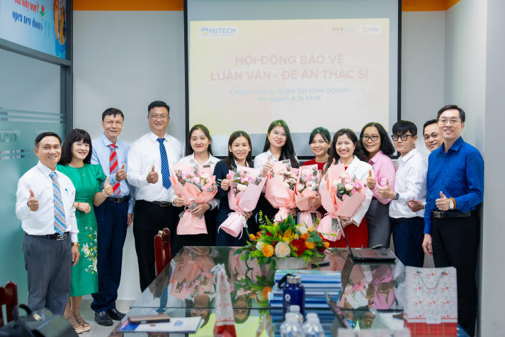 HUTECH tổ chức bảo vệ luận văn, đề án Thạc sĩ ngành Quản trị kinh doanh 71