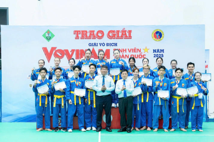 Đội tuyển HUTECH xuất sắc giành 10 huy chương tại Giải vô địch Vovinam sinh viên toàn quốc năm 2025 341