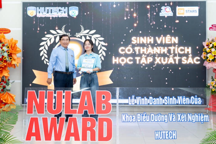 Khoa Điều dưỡng và Xét nghiệm HUTECH khởi động hành trình mới của các tân binh 125