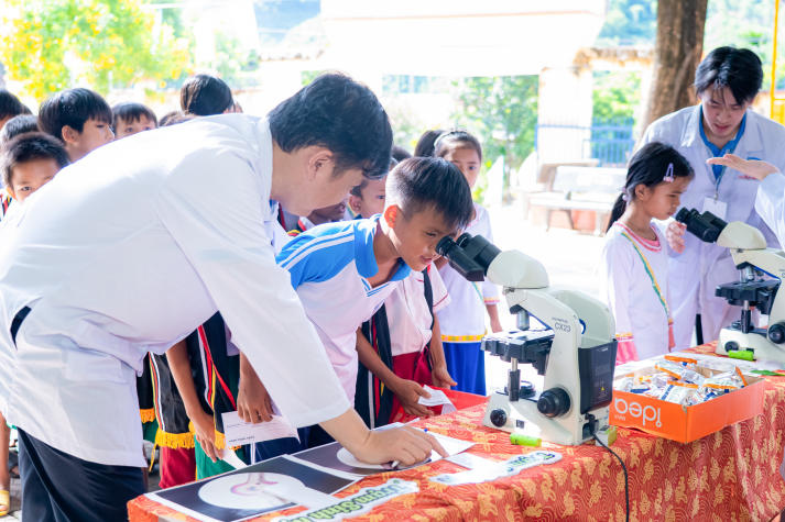 Sinh viên Khoa Dược nối dài hành trình 08 năm vì cộng đồng 140