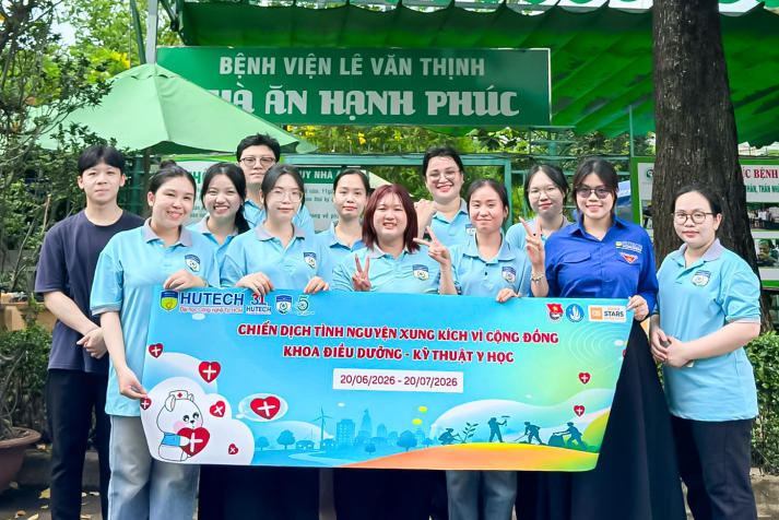 Sinh viên Khoa Điều dưỡng - Kỹ thuật y học trao yêu thương, lan tỏa trách nhiệm đến cộng đồng 12
