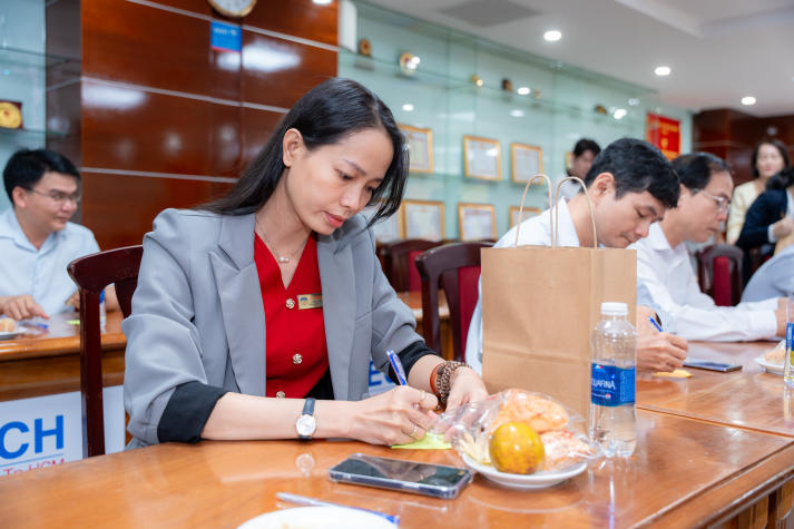 [Video] “Gắn kết để lan tỏa tri thức”: HUTECH chào đón những người đồng hành mới 114