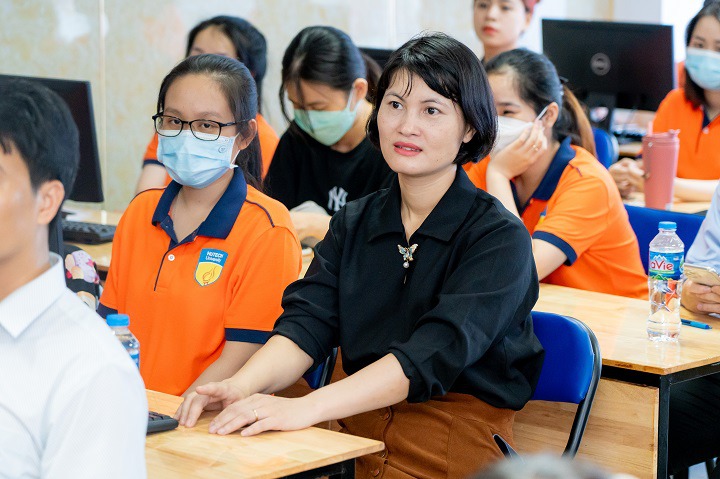 Khoa Tài chính - Thương mại HUTECH khai giảng khóa học Thực hành Thuế 2 đợt 1 30