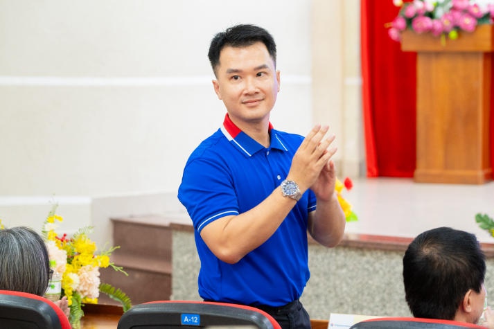 [Video] CEO Nguyễn Quốc Kỳ kể chuyện chinh phục ước mơ cùng sinh viên HUTECH 163