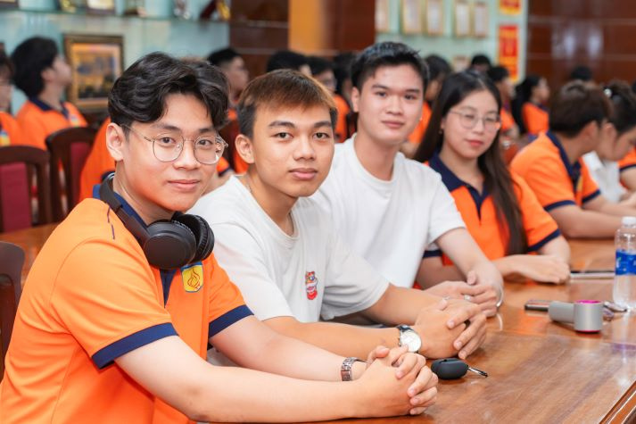 Sinh viên HUTECH nhập cuộc sân chơi “Tài năng trẻ Logistics Việt Nam 2025”, sẵn sàng khẳng định bản lĩnh 35