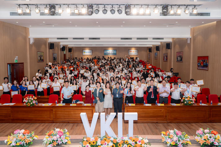 Khẳng định chất lượng - Lan tỏa giá trị: Phong trào sinh viên VKIT sẵn sàng bứt phá trong năm học mới 83