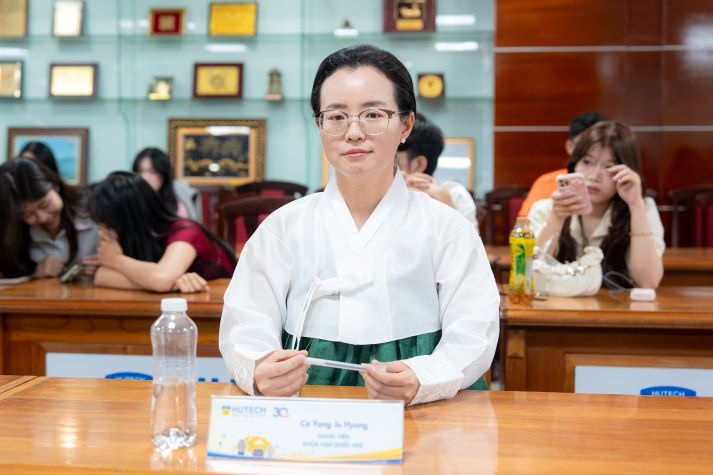 Khoa Hàn Quốc học chào đón tân sinh viên khóa 2025, khởi đầu hành trình hội nhập và phát triển toàn cầu 54