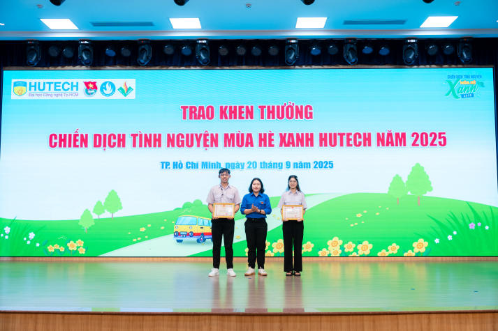 Đoàn - Hội HUTECH tổng kết hành trình cống hiến, phát huy tinh thần xung kích trong mùa hè 2025 204
