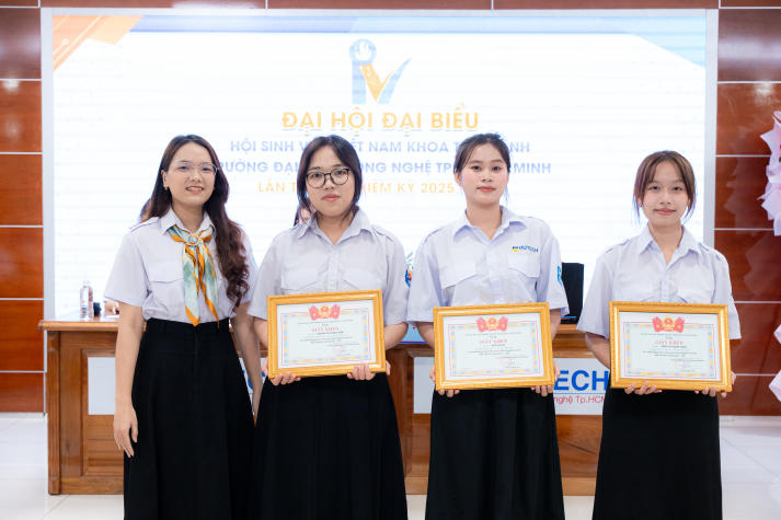 Gắn kết đam mê, vươn tầm hội nhập qua Đại hội Liên Chi Khoa Tiếng Anh nhiệm kỳ 2025 - 2028 137