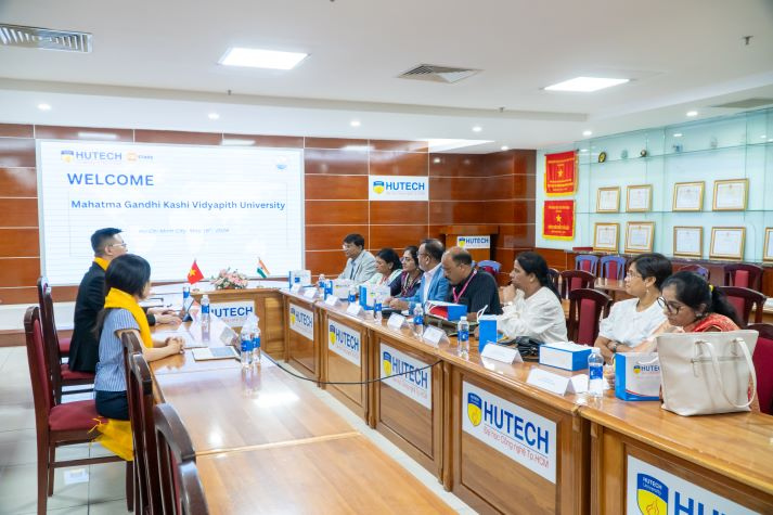 HUTECH làm việc cùng Mahatma Gandhi Kashi Vidyapith, mở thêm nhịp cầu học thuật với giáo dục Ấn Độ 40