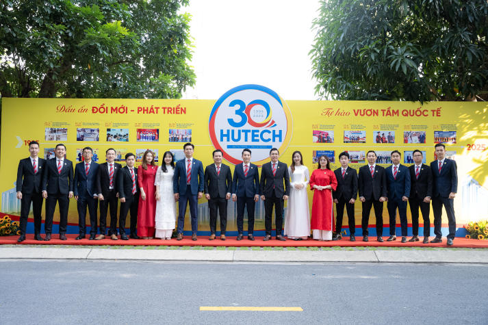 HUTECH long trọng kỷ niệm 30 năm thành lập: Một hành trình, triệu khát vọng bền vững 26