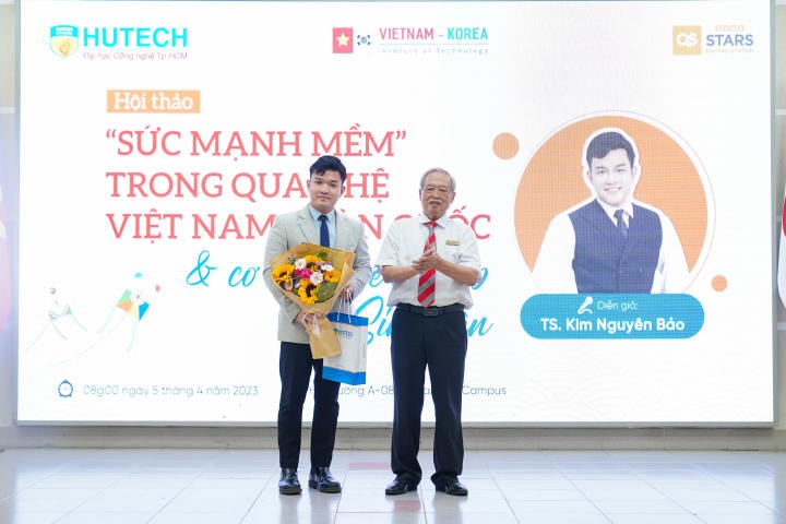 Sinh viên HUTECH tìm hiểu về sức mạnh mềm trong quan hệ Việt - Hàn và văn hóa doanh nghiệp Hàn Quốc 49