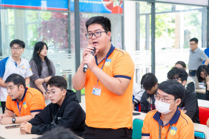 Khám phá cách học tiếng Anh hiệu quả bằng AI cùng sinh viên Khoa Công nghệ thông tin 94