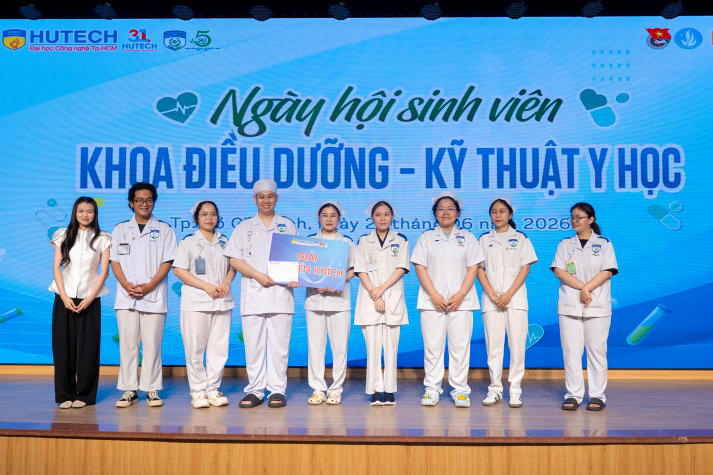 “Chạy trạm” cấp cứu, sinh viên Khoa Điều dưỡng - Kỹ thuật y học luyện bản lĩnh xử trí tình huống y khoa 128