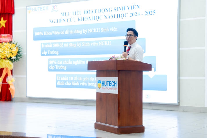 HUTECH phát động Phong trào sinh viên nghiên cứu khoa học năm học 2024-2025 74