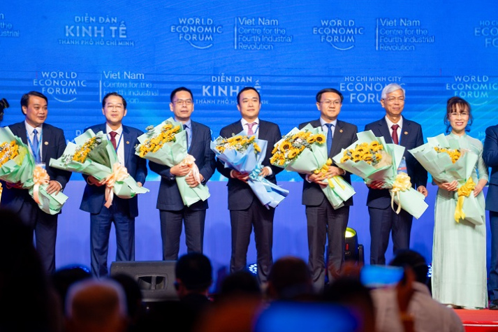 [HUTECH 30 năm] 30 năm thành lập HUTECH: Hành trình từ khởi đầu khiêm tốn đến những đỉnh cao đáng tự hào 69