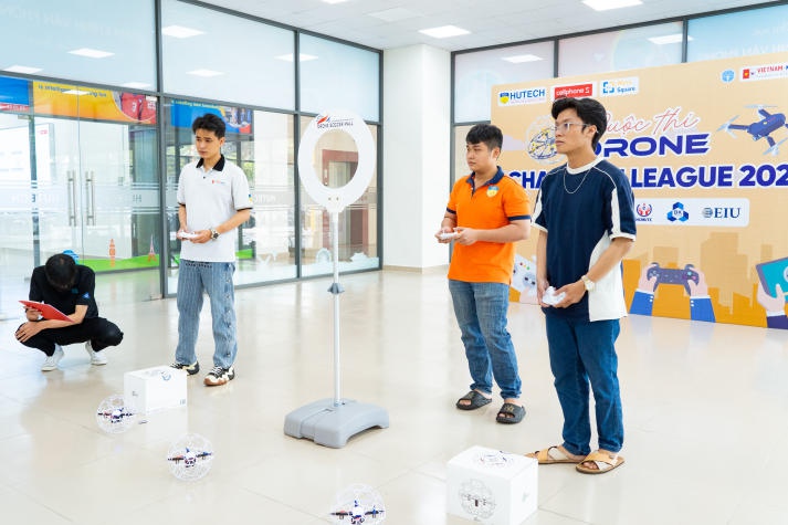 Sinh viên HUTECH “ẵm” nhiều thành tích tại Chung kết cuộc thi "Drone Champion League 2024" 60