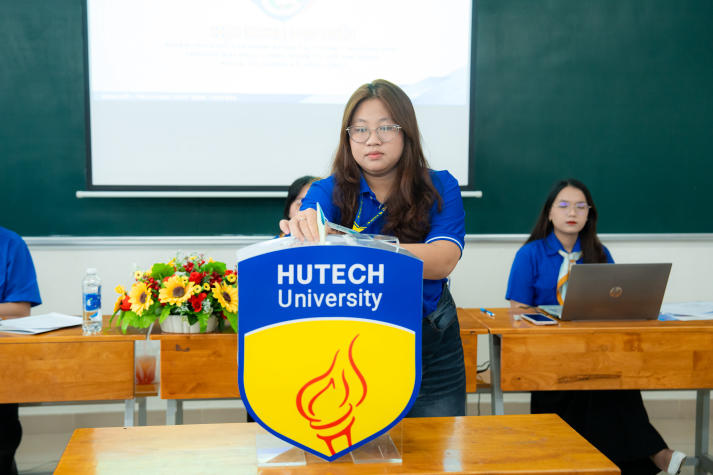 Đoàn Khoa Tài chính - Thương mại vững bước nhiệm kỳ mới với tinh thần “Đoàn kết - Tiên phong - Khát vọng - Hoài bão” 98