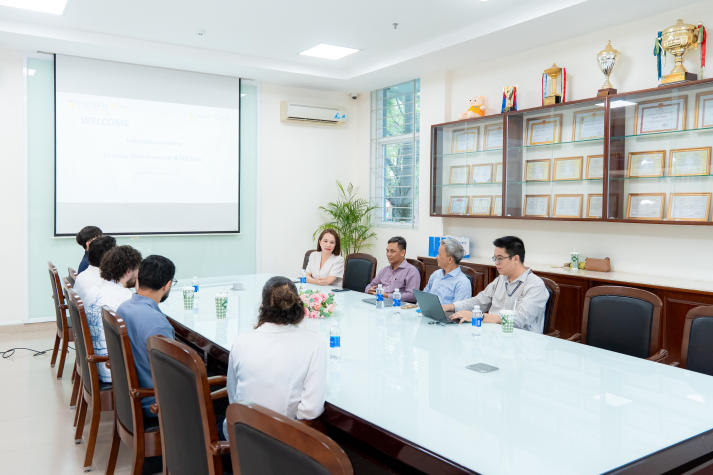 HUTECH welcomes international interns from CY Cergy Paris University and ECE Paris, France 16