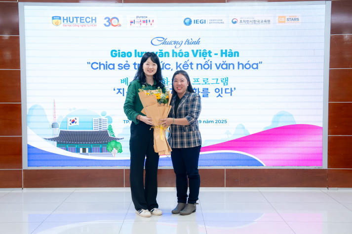 HUTECH and Incheon students engage in Vietnam-Korea cultural exchange 83