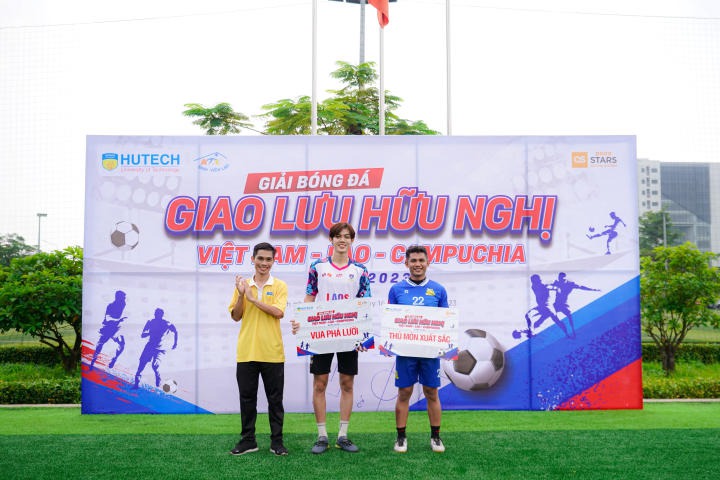 [Video] Sinh viên Việt Nam - Lào - Campuchia sôi nổi giao hữu bóng đá tại Hitech Park Campus của HUTECH 167