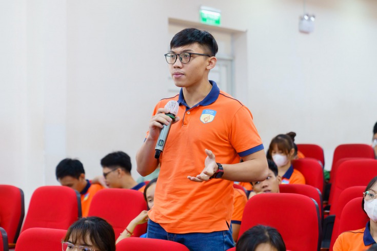 [Mùa hè xanh HUTECH 2023] Chiến sĩ mùa hè xanh tham gia tập huấn chiến sĩ trước thềm ra quân 116