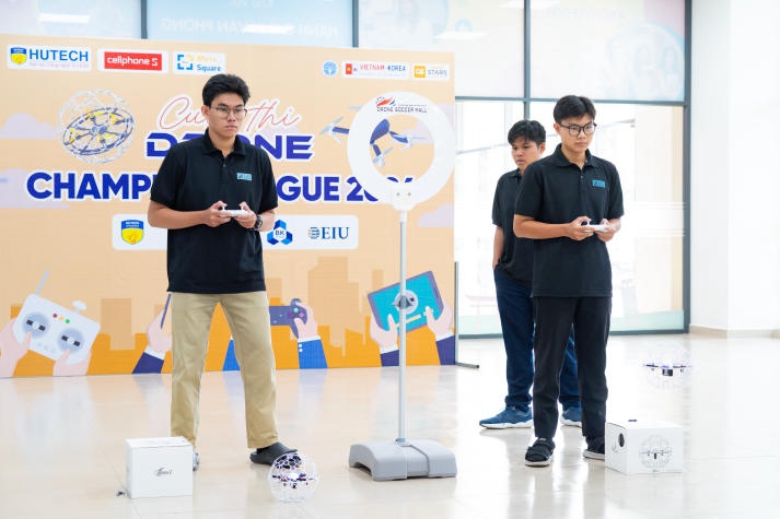 Sinh viên HUTECH “ẵm” nhiều thành tích tại Chung kết cuộc thi "Drone Champion League 2024" 49