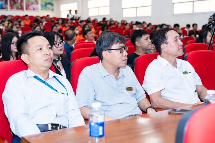 [Video] “Wake Up Your Talent 2024” tìm ra những bạn trẻ làm Marketing thực chiến tài năng nhất 64