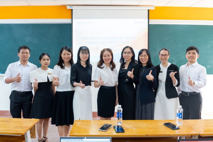 Giảng viên Khoa Trung Quốc học trao đổi kinh nghiệm giảng dạy qua Seminar "Ứng dụng E-learning trong giảng dạy tiếng Trung" 118