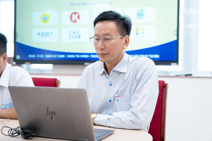 Sinh viên Tài chính - Thương mại mở rộng cơ hội việc làm tại “HUTECH Online Summer Career 2026” 21