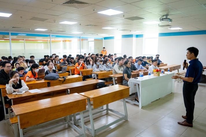 Nâng cao kiến thức về khởi nghiệp và đổi mới sáng tạo cùng sinh viên VJIT tại chuỗi seminar HUTECH Innovatalk 2024 27