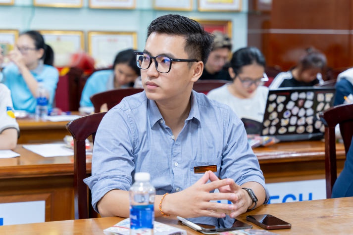 Sinh viên HUTECH tìm hiểu cách xây dựng kịch bản phim truyền hình Hàn Quốc K-Drama 65