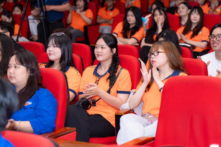 “Có thử đã là xuất sắc”: Huy Forum truyền cảm hứng để HUTECH-ers dám khác biệt và dám bước tiếp 42