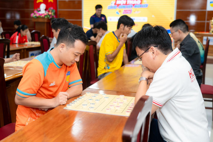 [Hội thao CB-GV-NV HUTECH 2025]: Gay cấn từng nước cờ - Các kỳ thủ tài ba chính thức lộ diện 41