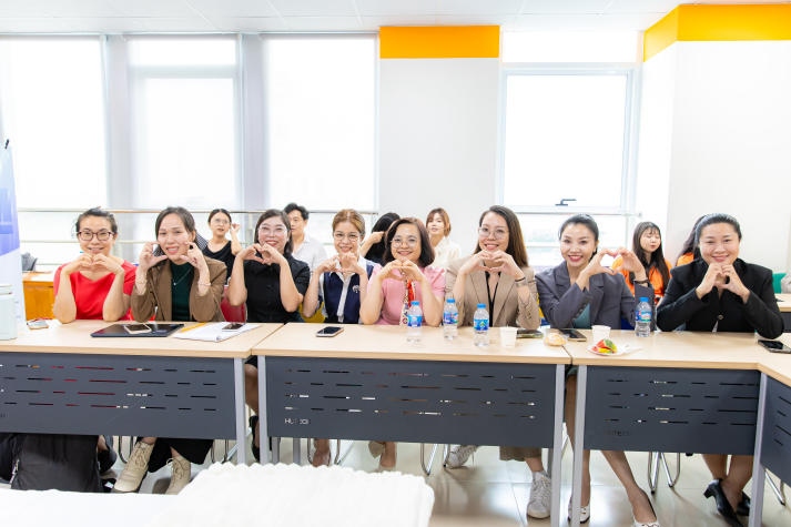 [Video] Sinh viên Viện Khoa học Ứng dụng khám phá bí mật chuẩn K-Beauty cùng chuyên gia Hàn Quốc 29