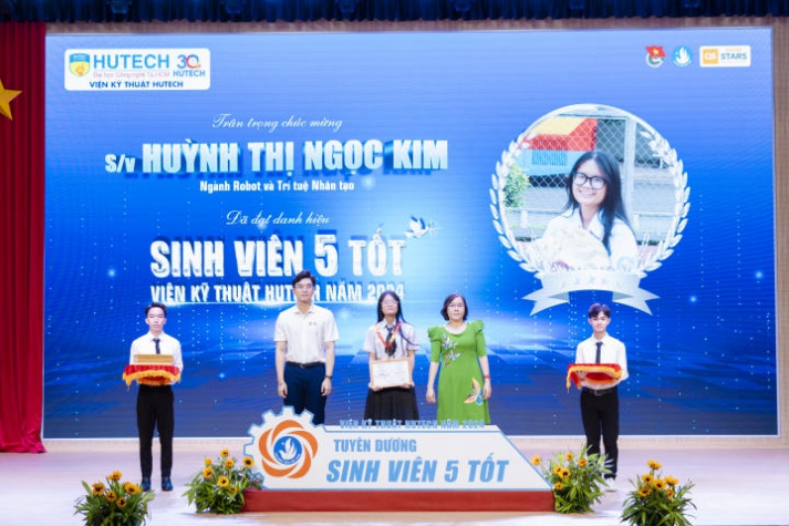 Viện Kỹ thuật tổng kết và phát động phong trào sinh viên năm học 2024-2025 95