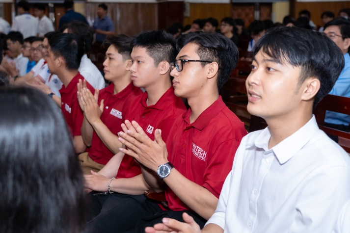 Sinh viên HUTECH giành 09 giải thưởng tại Olympic Cơ học toàn quốc lần thứ 35 năm 2025 27