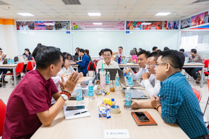 Giảng viên HUTECH tăng cường kinh nghiệm giảng dạy học phần Tư duy thiết kế dự án 68