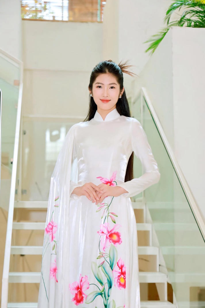 [Ảnh] Miss và Mr HUTECH các thời kỳ sẽ xuất hiện tại Đêm hội văn hoá Chào đón năm học mới 2024-2025 79