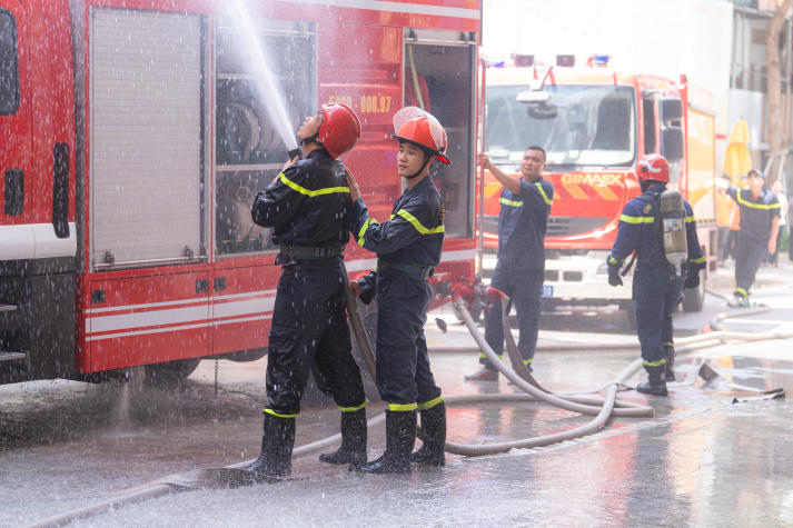 [Video] HUTECH tổ chức diễn tập PCCC & CNCH: Nâng cao năng lực ứng phó, bảo đảm an toàn học đường 104